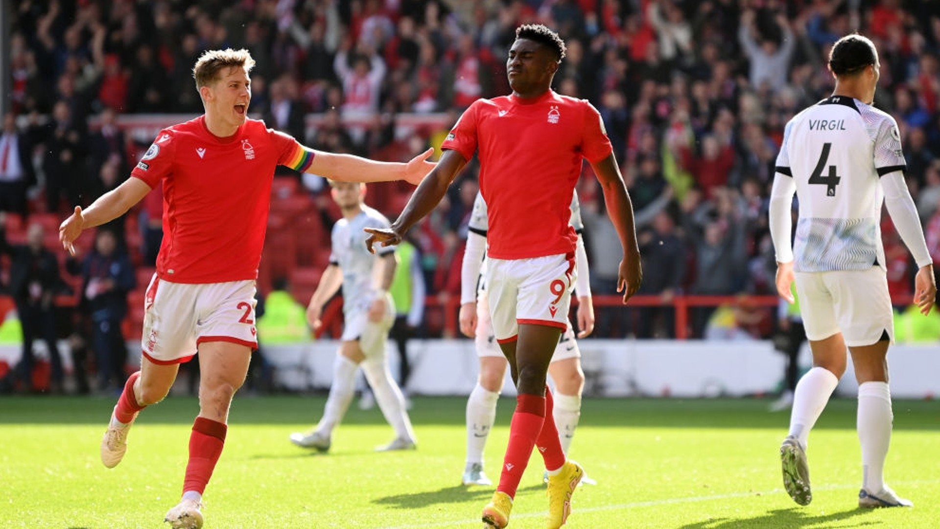 增强中场的 增强中场的